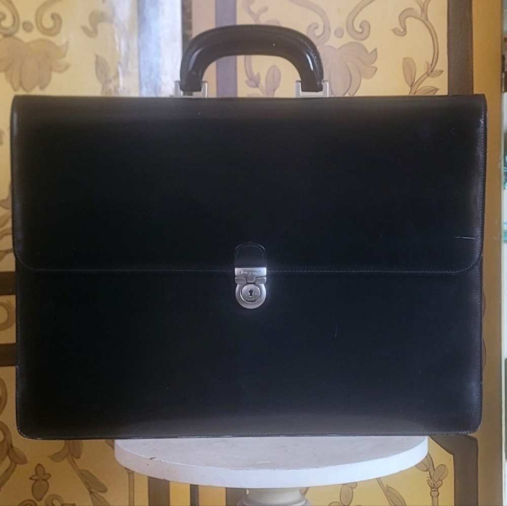FERRAGAMO Shiny Black Leather Briefcase